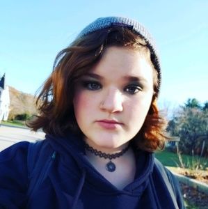 Meet your Posher, Cecily